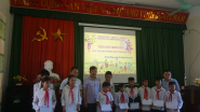 Thành ủy – HĐND – UBND thành phố Điện Biên Phủ trao quà Trung  thu cho các em học sinh Trường THCS xã Nà Nhạn, THCS Võ Nguyên Giáp