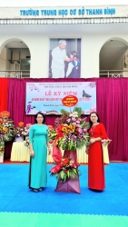 Thầy và trò trường THCS Thanh Bình long trọng tổ chức Lễ kỉ niệm 40 năm ngày Nhà giáo Việt Nam 20/11/1982 - 20/11/2022