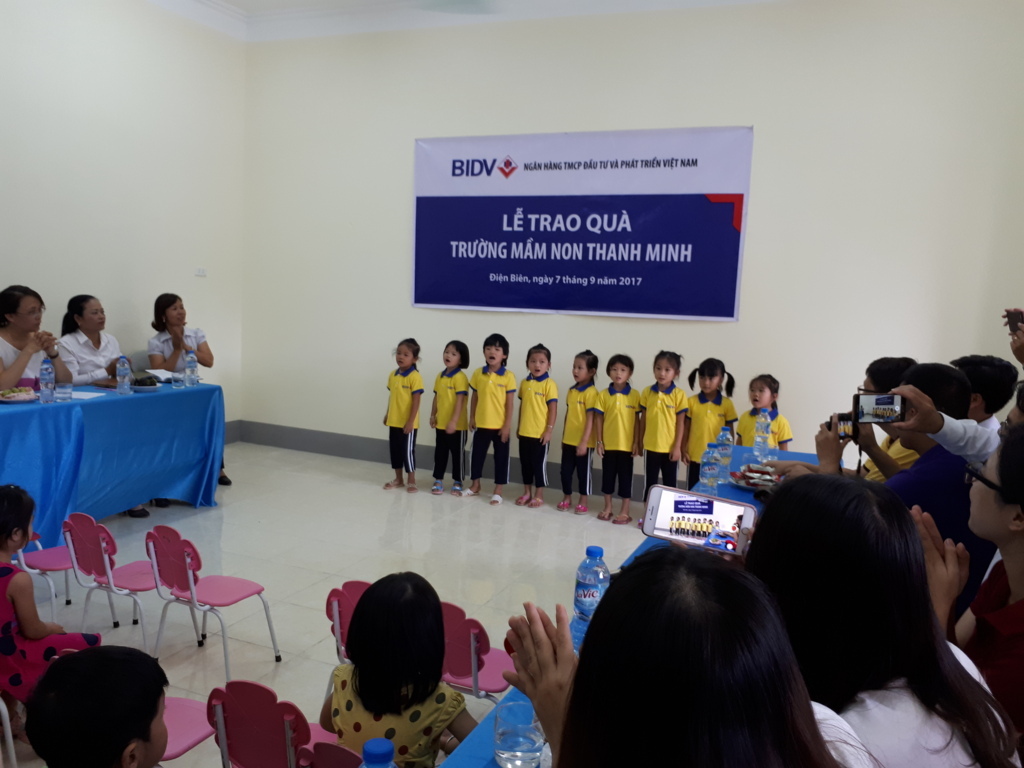 Lễ bàn giao công trình cải tạo điểm trường Co Củ và tặng quà cho học sinh trường mầm non Thanh Minh Thành phố Điện Biên Phủ