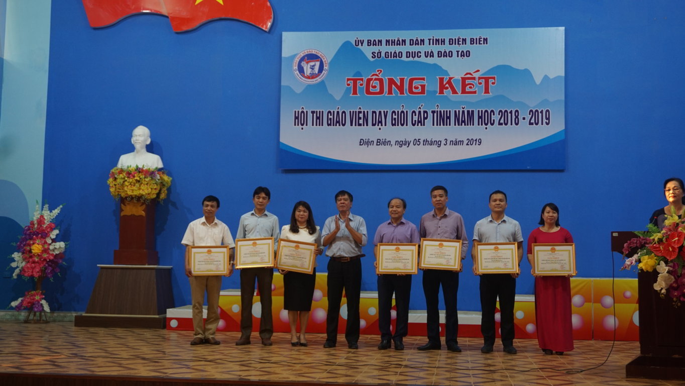 Phòng GD&ĐT thành phố Điện Biên Phủ đạt giải nhất toàn đoàn Hội thi Giáo viên giỏi cấp tỉnh năm học 2018-2019