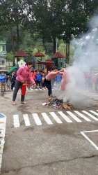 DẠY TRẺ MỘT SỐ KỸ NĂNG PHÒNG CHÁY CHỮA CHÁY ĐƠN GIẢN TẠI TRƯỜNG MẦM NON SƠN CA