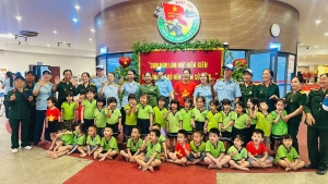 TRƯỜNG MẦM NON NAM THANH TỔ CHỨC CHO TRẺ MẪU GIÁO THĂM QUAN TRẢI NGHIỆM TẠI BẢO TÀNG LỊCH SỬ,  NHÂN DỊP KỶ NIỆM 71 NĂM CHIẾN THẮNG LỊCH SỬ ĐIỆN BIÊN