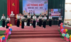 TRƯỜNG TIỂU HỌC SỐ 2 XÃ PÁ KHOANG LONG TRỌNG TỔ CHỨC   LỄ TỔNG KẾT NĂM HỌC 2024–2025