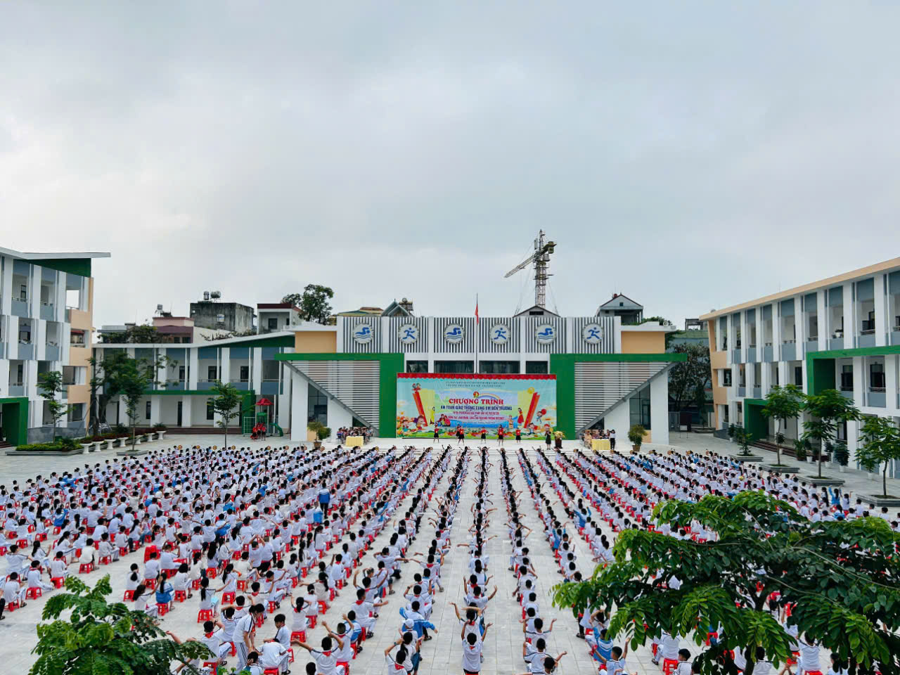 CHÚNG EM VỚI AN TOÀN GIAO THÔNG