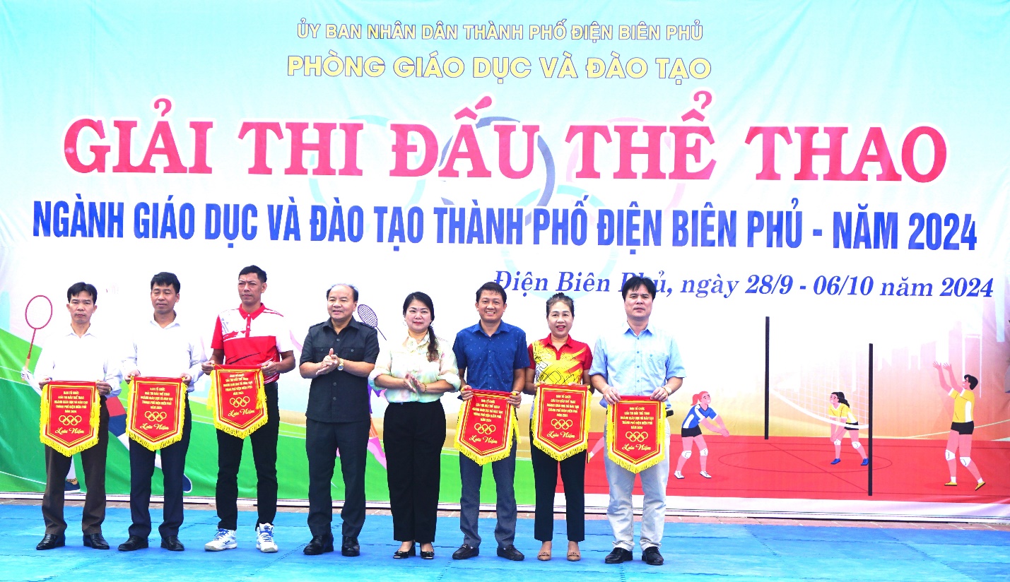 PHÒNG GIÁO DỤC VÀ ĐÀO TẠO THÀNH PHỐ ĐIỆN BIÊN PHỦ TỔ CHỨC "GIẢI THI ĐẤU THỂ THAO NGÀNH GIÁO DỤC VÀ ĐÀO TẠO THÀNH PHỐ ĐIỆN BIÊN PHỦ, NĂM 2024"