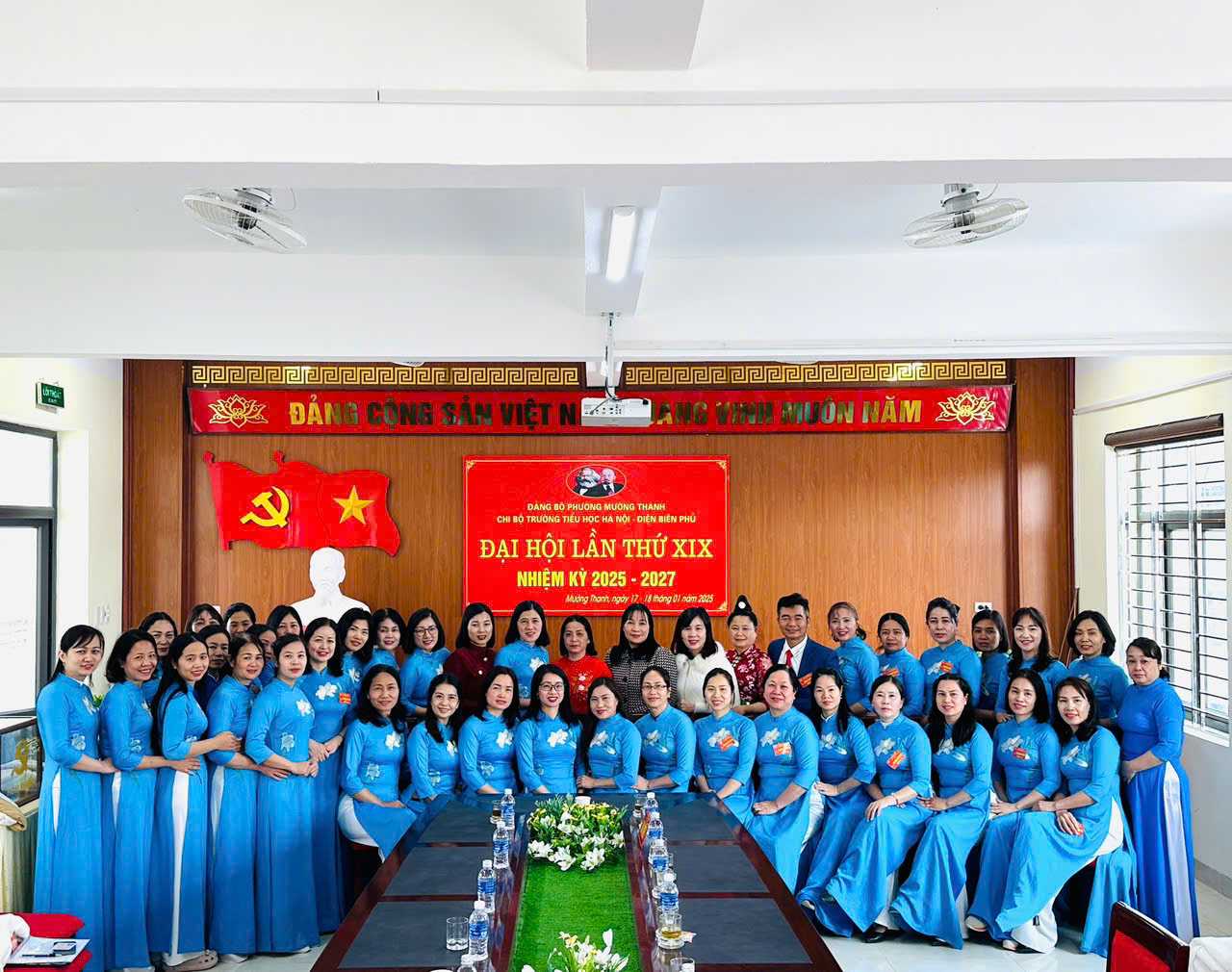 Đại hội Chi bộ Trường Tiểu học Hà Nội – Điện Biên Phủ Lần thứ XIX - Nhiệm kỳ 2025 - 2027