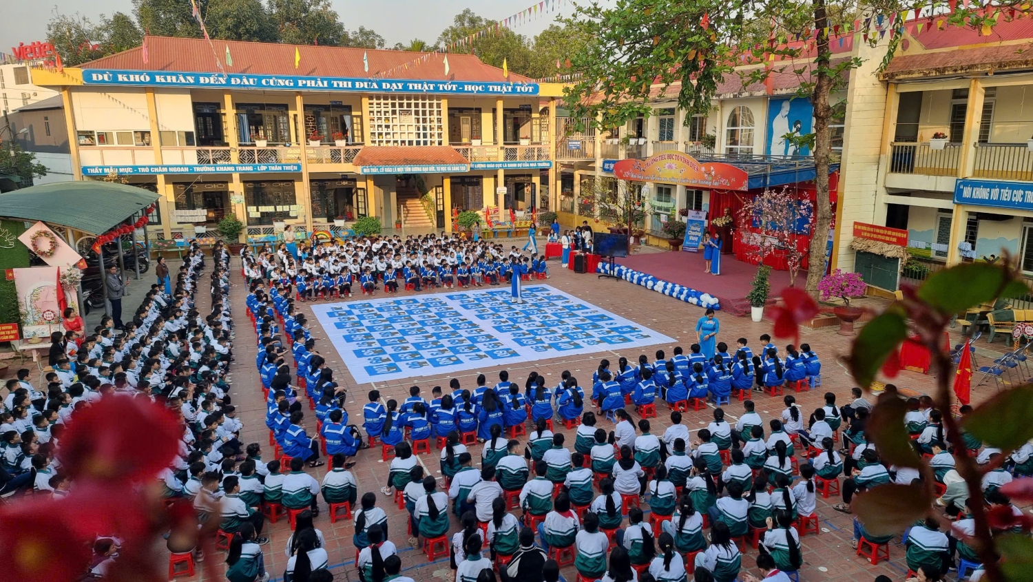 “RUNG CHUÔNG VÀNG OLYMPIC TIẾNG ANH” - SÂN CHƠI  ANH NGỮ BỔ ÍCH VÀ TRÍ TUỆ DÀNH CHO HỌC SINH  TRƯỜNG TIỂU HỌC TÔ VĨNH DIỆN