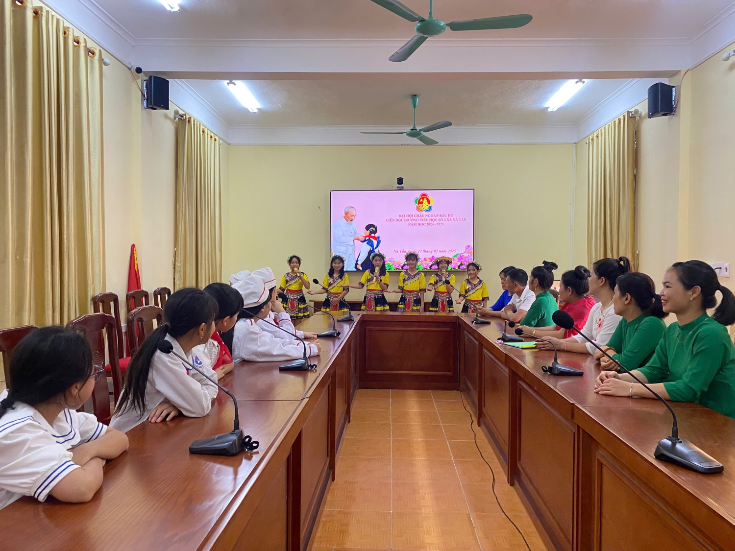 ĐẠI HỘI CHÁU NGOAN BÁC HỒ - LIÊN ĐỘI TRƯỜNG TIỂU HỌC  SỐ 2 XÃ NÀ TẤU NĂM HỌC 2024 – 2025